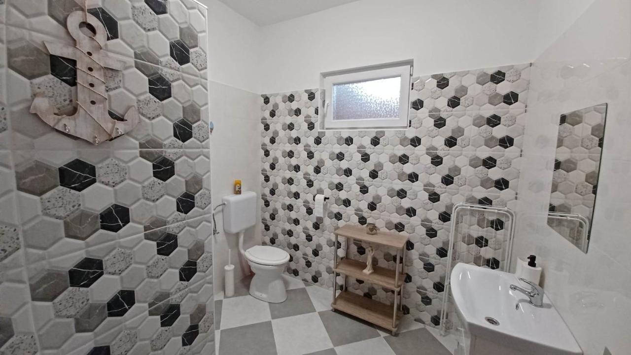 Milla Apartmanok Eger Eksteriør bilde